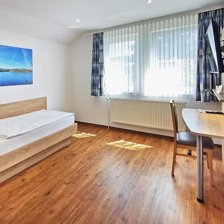 Jörns Pensionat 3*